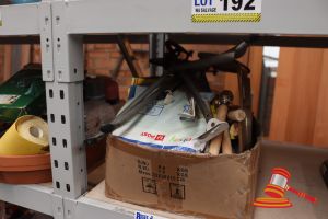 193 · BUNDLE OF ASSORTED ITEMS INCLUDING: MIRRORS, PLUMBING FITTINGS