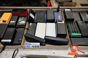 105 · 10 X PORTABLE POWER BANKS, VARIOUS BRANDS AND POWER . INCLUDING: CYGNETT, BELKIN. UNTESTED (SOME MARKS)