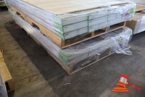 44 · PERCO ORIGINAL LAMINATE FLOORING x QTY - 20.65m2 + OPEN PACK ROCKY MOUNTAIN OAK PLANK (Pg6012)