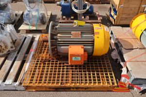 48 · 1 X TOSHIBA 3-PHASE INDUCTION MOTOR, 55KW, 1475 RPM, FRAME, 415V, SN:30054812, SPEC. AS 1359, USED AND UNTESTED. (S44#4974644560/C, DR#1732)