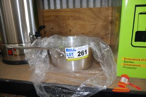 261 · ALUM SAUCE POT 4.5LT