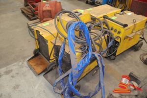 24 · 1 X WIA CP135-1 WELDMATIC FABRICATOR MIG WELDER WITH W19 WIRE FEEDER, MODEL: W19-3, UNTESTED (SOME MARKS)