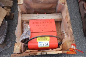 106 · SYNTRCHTRON ROTABLE DRIVE, MODEL: F212BR, SN: J24A67152, 2.5A, 240V, MISSING KW INFO, APPROX; 490MM D X 280MM W X 230MM H, SOME MARKS, UNTESTED, IN A CRATE (B9424252)
