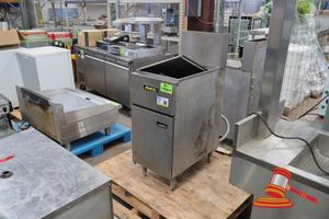 1 X Anets Commercial Deep Fryer, Model: Slg40, Sn:G14eb026487, Gas Type: Nat, Untested (Some Marks, Used Condition)