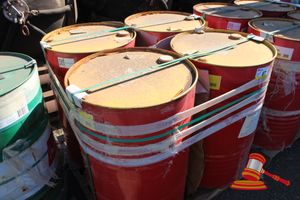 87 · 4X SHELL TELLUS S2 MX 68 HYDRAULIC OIL 209L