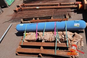 1 X BLADDER, ACCUM.HYDRAULIC, PARKER, 1110.936-01125, 196 * H135 (CM) -131, L 1117 * W 196 * H135 (CM), (STRAPPED TO PALLET), (B9408704)