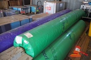 72 · ROLL OF EXQUISITE TURF, SUNSET LENGHT 25mts x WIDTH 3.75mts, PILE HEIGHT 35mm- WEIGHT 350KL, APPROX