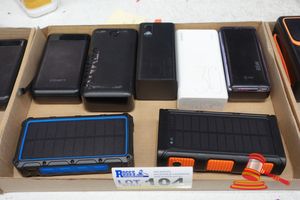 104 · APPROX 7 X POWER BANKS, SOME WITH SOLAR PANELS, VARIOUS BRANDS AND MH CAPACITY INCLUDING CYGNETT, (UNTESTED)