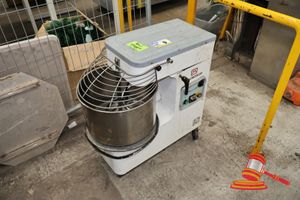 9 · MECNOSUD PK25AM SPIRAL MIXER - SERIAL:2008693. MOBILE. 1 PHASE, 10 AMP, WHITE, FREESTANDING, SCRATCHES & DENTS, 410MMW X 775MMD X 790MMH (731791)