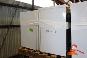 18 · 3 X WHIRLPOOL REFRIGERATOR, MODEL: WRO 12SW, 1 X BAR FRIDGE (BRAND UNKNOWN) APPROX 850MM H X 490MM W X 560MM D, ON A PALLET, SOME MARKS (UNTESTED)