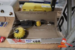9x Beass And Nylon Brushes