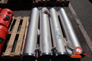163 · 4 X PRESSURE VESSELS, P/N: H0113REV.13, APPROX 1.3M L X 190MM W, SOME MARKS ON A PALLET (REF: SAT-17639)