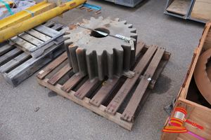 1 X Steel Gear Wheel, Approx 730mm Diameter (Some Marks / Wear)