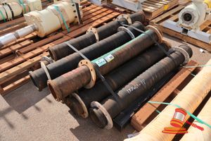 69 · 8 X INDUSTRIAL RUBBER HOSE ASSEMBLY, FLANGED ENDS, APPROX 1.5M L X 20CM D (USED, SOME CORROSION TO FLANGES), ON A PALLET