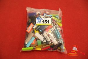BAG OF APPROX 100 X ASSORTED LIGHTERS