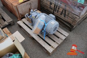 Blackmer Bxl1 5.6 Hp Hp Marine Pump On A Pallet