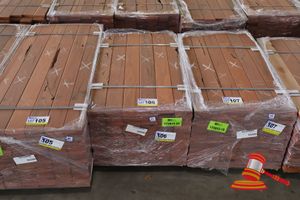 Pack Of Jarrah Decking 86 X 19 X 900mm Feature, 108 Lm, Pack# 320028689, Transport Dims - L 900 X H 450 X W 500.