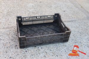 Pallet Of Black Plastic Stackable Uv Stabilised Storage Crates, Approx 600 X 400 X 180mm
