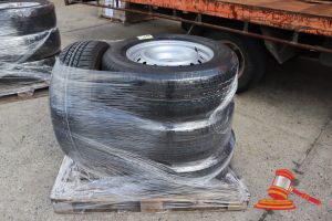 446 · SET OF 4x STEEL RIMS 18X71/2J RIMS WITH BRIDGESTONE DUELER TYRES, 265/60R18