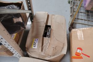 227 · BOX OF STAINLESS STEEL CLAMPS