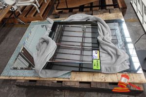 43 · ASSORTED MIRRORS, OF VARIOUS SIZES, INCLUDES; RECTANGLE AND TEXTURED MIRRORS, LARGEST APPROX; 870MM W X 770MM H, SOME MARKS, ON A PALLET