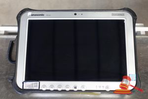 31 · PANASONIC FZ-G1 TOUGHPAD, INTEL CORE i5 6300U 2.40GHZ CPU, 8GB RAM, 500GB SSD / NO OS, MISSING BATTERY, 8510 HOURS, SN:7HTSA53736 / AN:ITT22374, UNTESTED ( NO CHARGER / SOME MARKS)