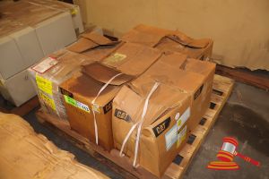 8 X Caterpillar Axle Gp, Cat P/N:258-2759, On A Pallet (Some Marks) (Po; Fx1c502113)