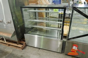 67 · REFRIGERATED CAKE DISPLAY FRIDGE 1200 3 SHELF (CRACKED SIDE GLASS