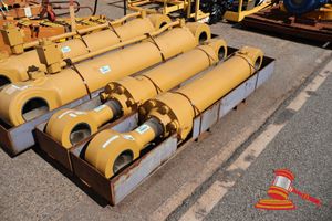 Caterpillar Hydraulic Cylinder, Cat P/N: Ems-994-Bm105hsx (Some Marks)