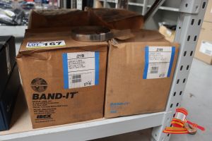 167 · 4x BOXES OF STAINLESS STEEL CLAMPS