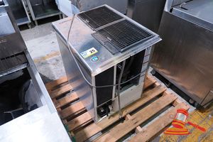 25 · HOSHIZAKI ICE MAKER, 230VOLT, 50HZ, 7.1A, MODEL#KM-660 MAJ-E, SERIAL# JOO180B (CMR158840, #TCKU9793586-WHEATSTONE)