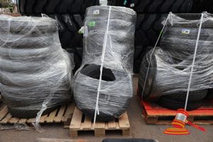 10 X 225/95R16 LIGHT TRUCK TIRES, ON A PALLET (WRAPPED IN PLASTIC)