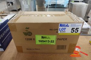 55 · BAKING PAPER (BOX OF 4 ROLLS)