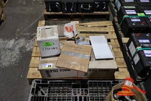 ASSORTED TILES AND GROUT IN VARIOUS COLOURS AND SIZES, INCLUDES COLORO TILE GROUT, WHITE CERAMIC APPROX; 380MM L X 220MM W, GREY SQUARE TILES APPROX; 170 X 170MM AND VARIOUS OTHERS ON A PALLET