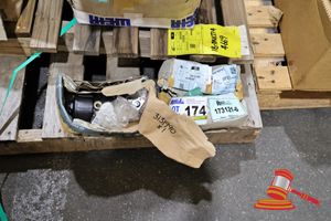 Approx 12 X S Bend Brackets, Wrapped, Poss Unused (B254181898) (81850397, Plant# 1069)