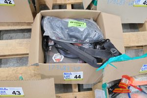 44 · 6 X CONFINED SPACE SPREADER BAR, HSCSSB, MANUFACTURED BY PARAMOUNT SAFETY, (UNUSED, BOXED)