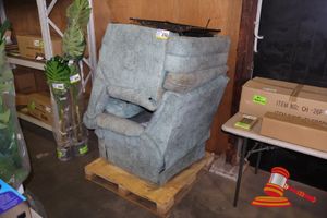 2 x LOUNGE CHAIRS BLUE/GREY COLOUR (DIRTY)