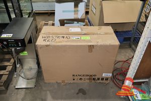 148 · ISLAND RANGEHOOD, BOX CHIMNEY, MODEL# H190BLX1 STAINLESS STEEL, INCLUDES INSTALLATION INSTRUCTIONS, APPROX 898 x 600 x H 950-1100mm, BOXED & UNUSED