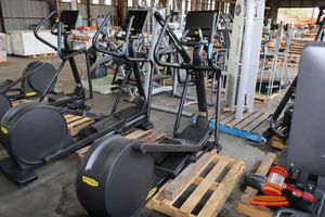 1 X Technogym Elliptical Cross Trainer, Untested, Some Marks, Approx; 2m L X 50cm W X 1.3m H, On A Pallet
