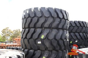 15 · 2 X TECHKING ETD 2, 29.5R 29, 2 STAR, A2, 218, L5, L2, LU