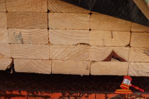 228 · 20x LENGTHS OF NON-STRUCTURAL, UNTREATED PINE TIMBER, APPROX 90 x 35mm x 3m