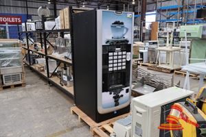 39 · SAECO ATLANTE HOT BEVERAGE VENDING MACHINE - SERIAL:9015ATL0006759. 1 PHASE, 15 AMP, BLACK, FREESTANDING, 750MMW X 870MMD X 1830MMH (902332), WITH A KEY, UNTESTED