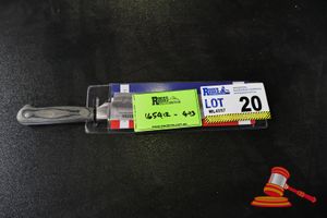 20 · MAESTRO 18CM SANTOKO KNIFE