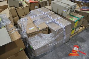 4 · EVERTUFF WORK TROUSERS, 7 x CARTONS, SIZES 107R APPROX 28 PAIR, 117S APPROX 75, 132S x APPROX 50 PAIR, NAVY BLUE, ON A PALLET