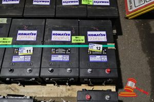 12 · 2 X KOMATSU BATTERY, 12V, 58D0601190, RC 440, CCA(A): 1425, REF.CA @0C; 1755, (UNTESTED), APPROX; 480MM D X 260MM W X 230MM H