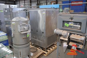 131 · ARCUS COMMERCIAL REFRIGERATOR CABINET, TBS-CONTENTS (A/C UNITS/FRIDGES/CRATES) CABINET TYPE STW660PPD # Z-65 (CMR158840, #TCKU9793586-WHEATSTONE)