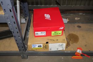 1 X New Balance Mens Shoes, Model: Calibre Midclbre, Size: 8 Us / 4e Extra Wide, Black, (Poss Unused, Boxed), 1 X Stepflex Solidgrip Boots, Size: 11 (Boxed)