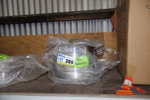 285 · S/S STOCKPOT W/COVER 30LT