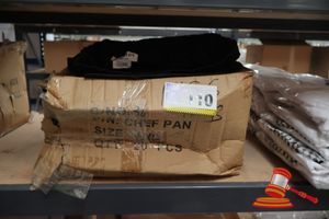 110 · APPROX 20x PAIRS OF BLACK CHEFS PANTS, SIZE: 3XL