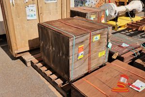 Komatsu Load Roller, P/N:9707754 (S44#4974645975, Dr# 1701,